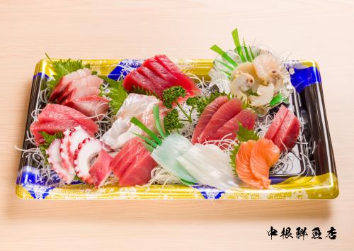 おまかせ盛（4〜5人前）<br>2,700円