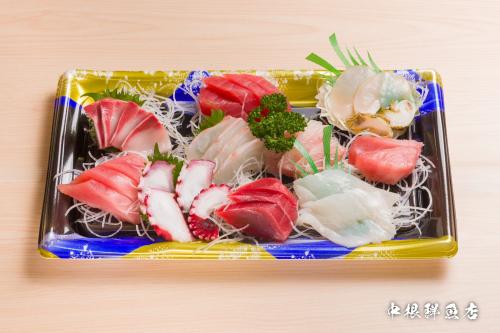 おまかせ盛（4〜5人前）<br>2,700円<br>